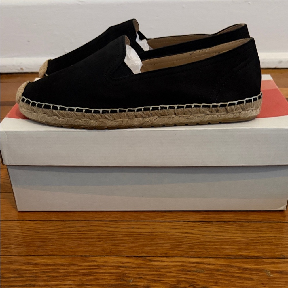 SOUL Naturalizer Black and Tan Espadrilles - Picture 2 of 4